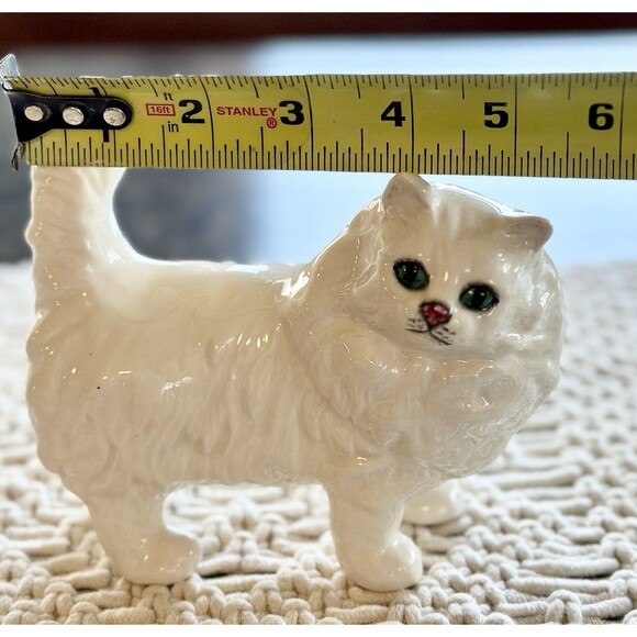 Retired White Persian Cat Figurine Teal Eyes Royal Doulton England #1898 Stand - Picture 7 of 8